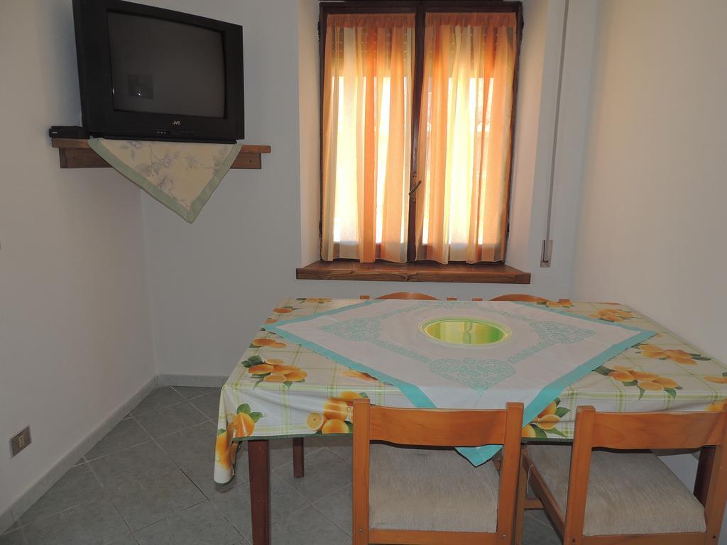 Appartamento Mariolu 3 Santa Maria Navarrese Bagian luar foto